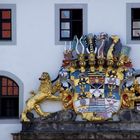 Das Kursächsische Wappen über dem Eingang zum Schloss Hartenfesl in Torgau