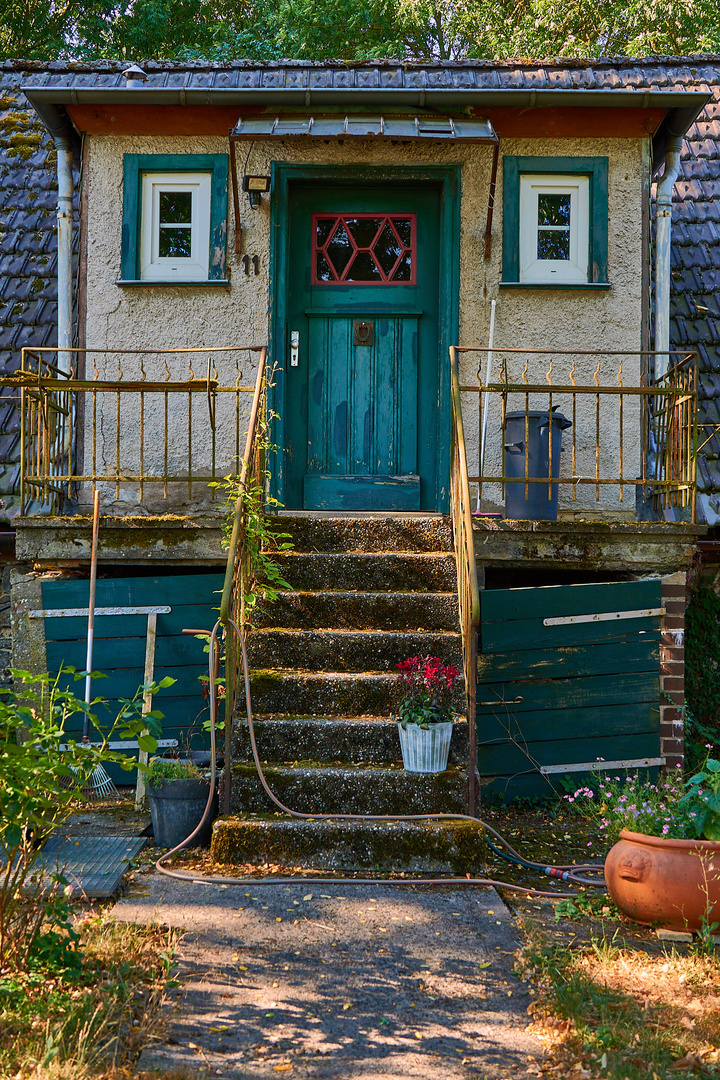 Das lächelnde Haus am Wegesrand