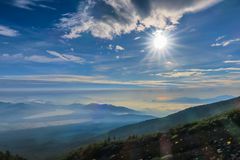 Das Land der aufgehenden Sonne im Morgendunst.