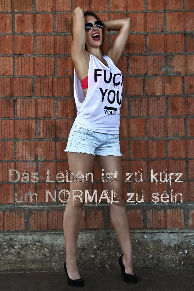 Das Leben Ist Zu Kurz Um Normal Zu Sein Foto Amp Bild Fashion