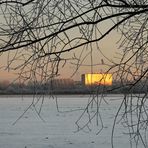 Das Leibniz-Rechenzentrum in Garching bei Sonnenaufgang