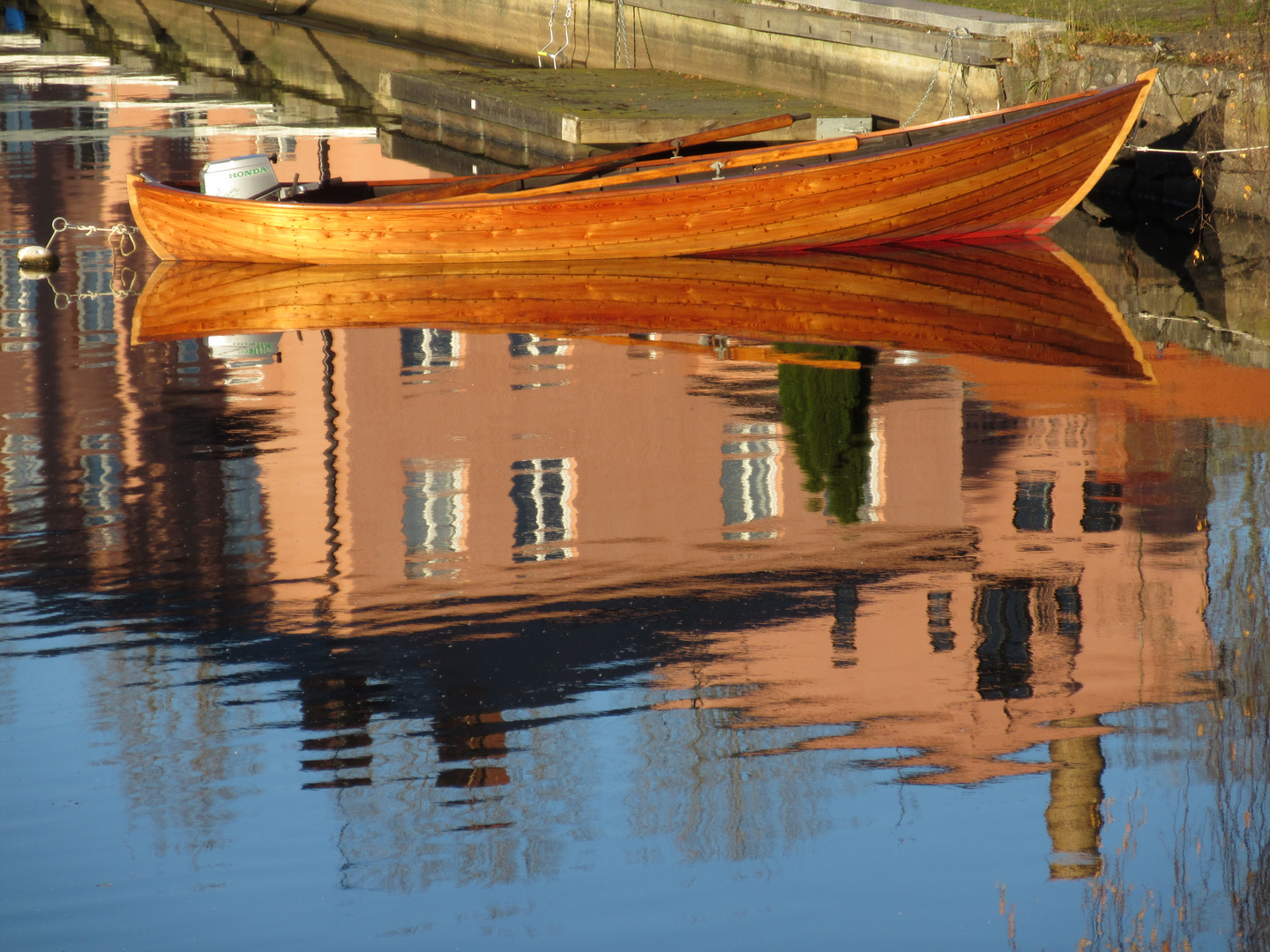 Das letzte Boot im Hafen