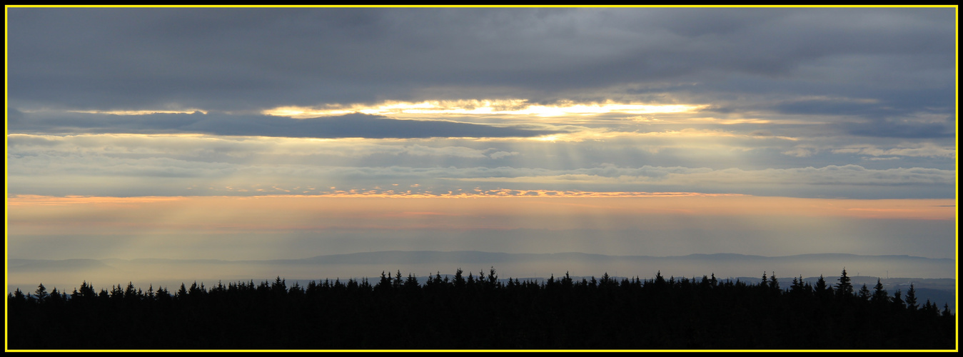 Das Licht bricht die Finsternis