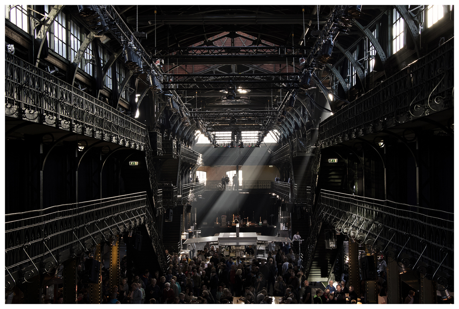 Das Licht in der Markthalle