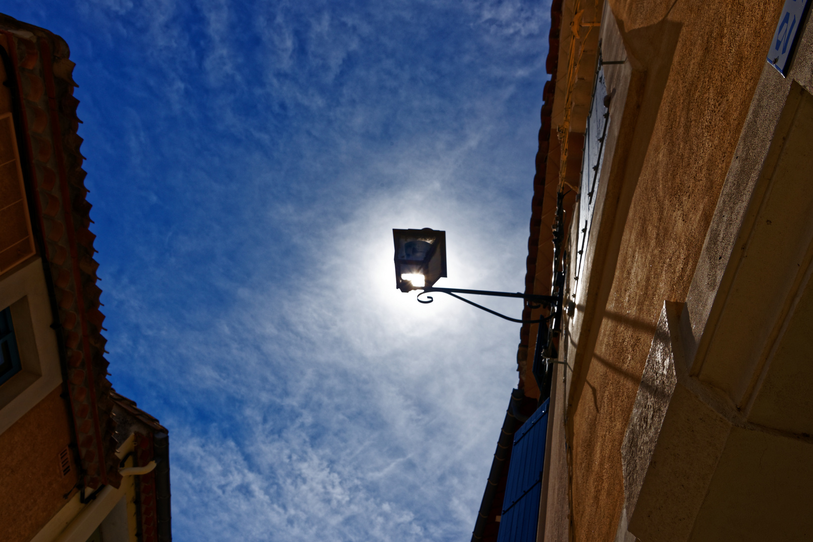 Das Licht kommt immer noch von oben