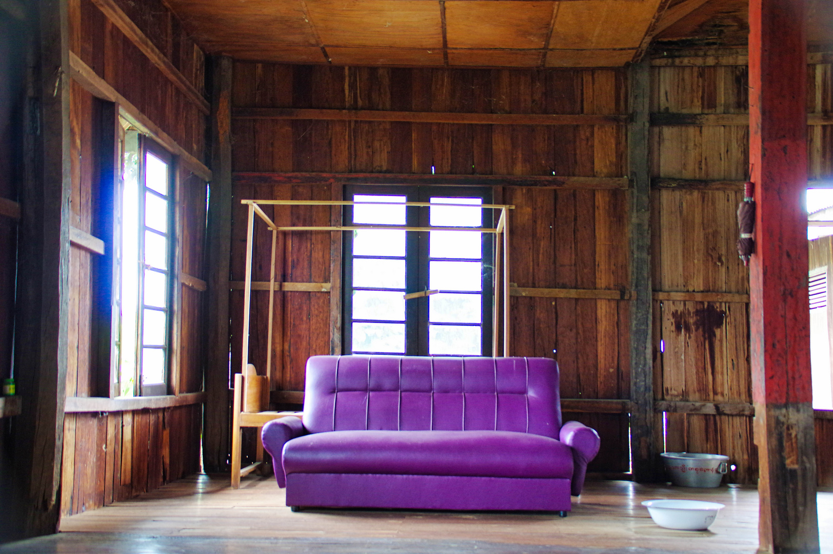 Das Lila Sofa