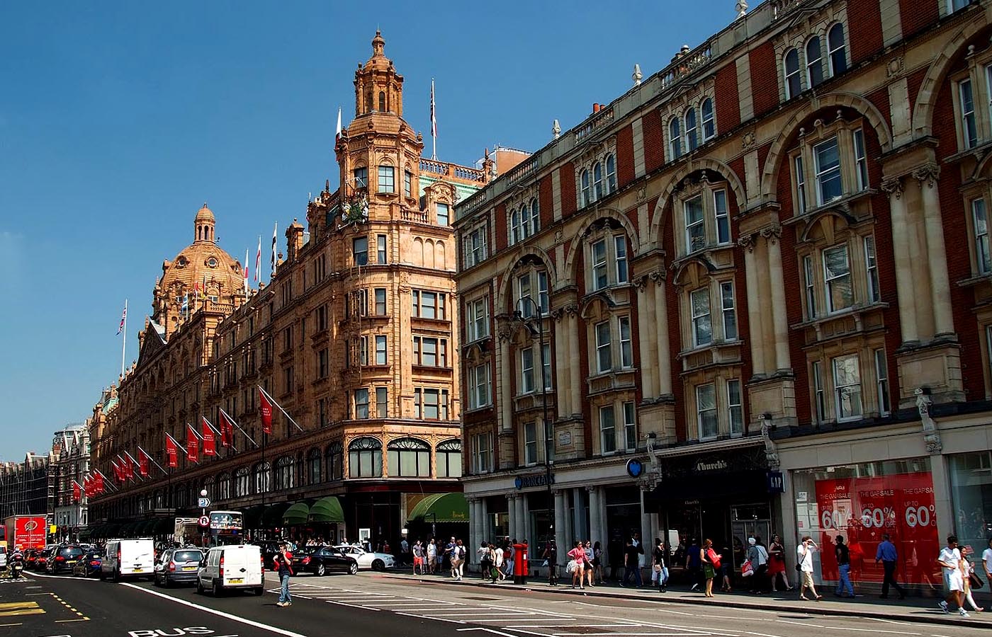 Das Londoner Kaufhaus Harrods ...