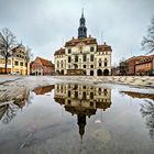 Das Lüneburger Rathaus gespiegelt