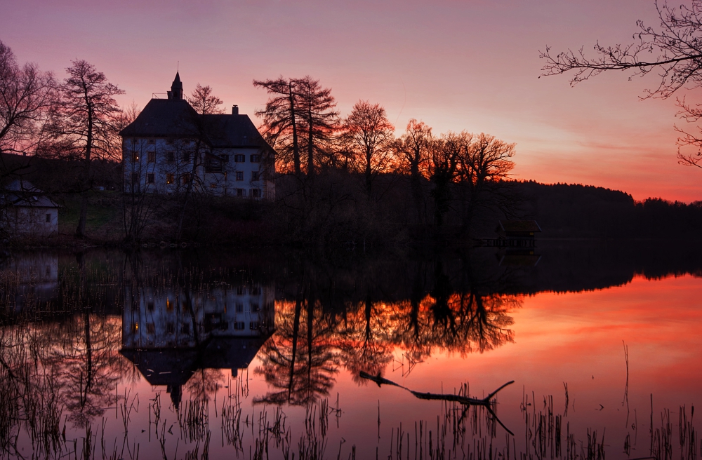 Das Lustschloss am See