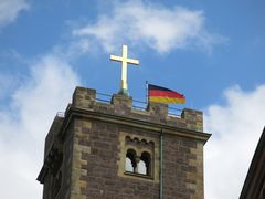 Das Lutherkreuz auf dem Bergfried der Wartburg