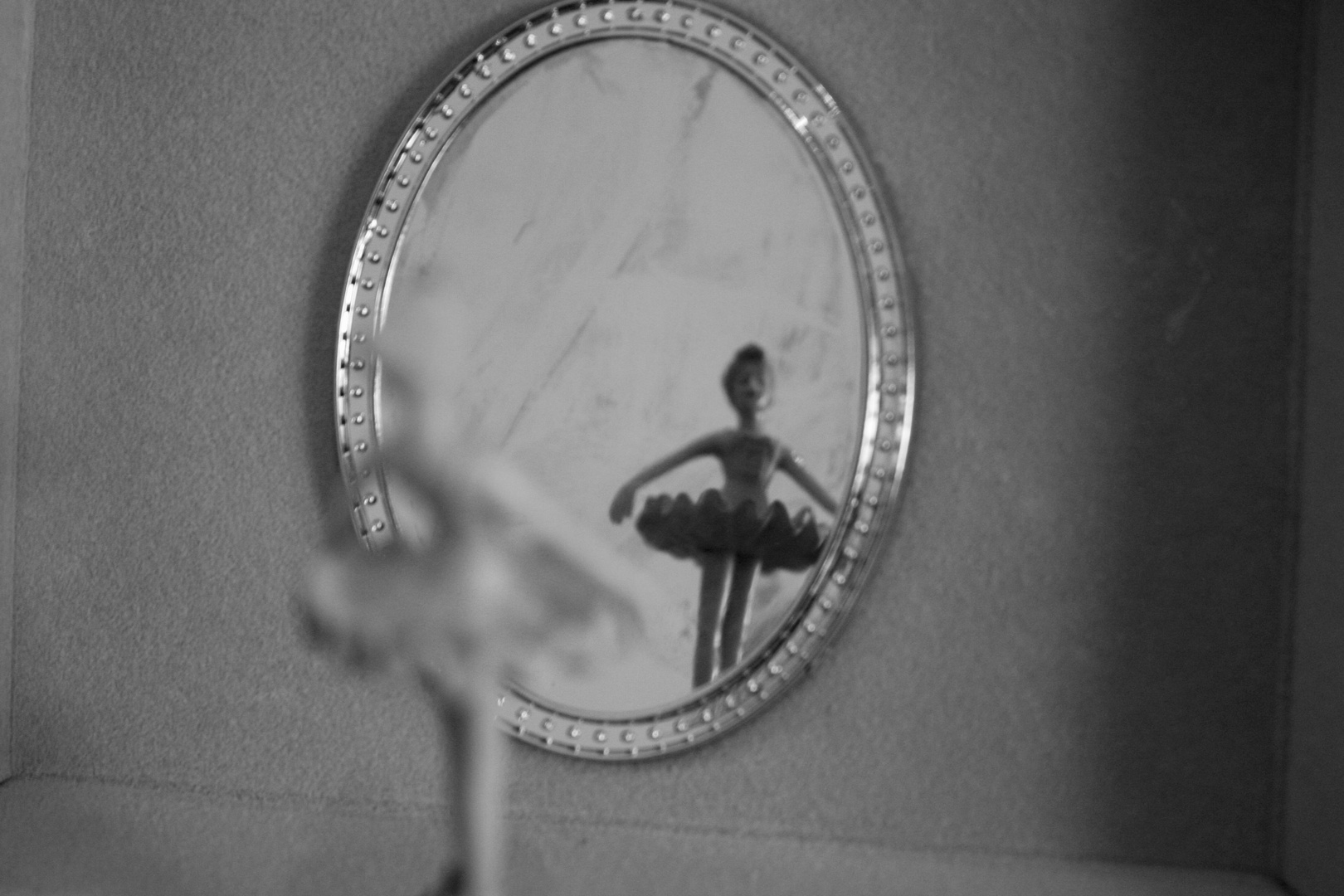 Das Mädchen im Spiegel