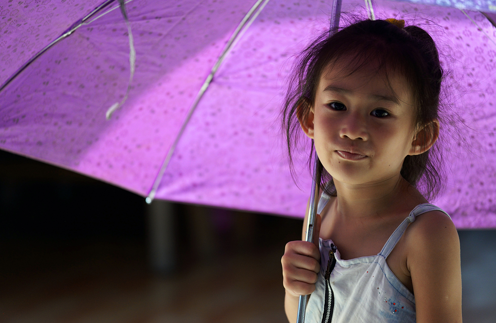 Das Mädchen mit dem Regenschirm