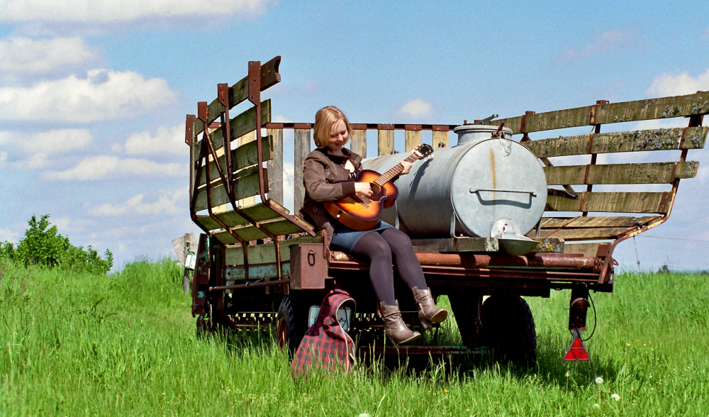 Das Mädchen mit der Gitarre (2)