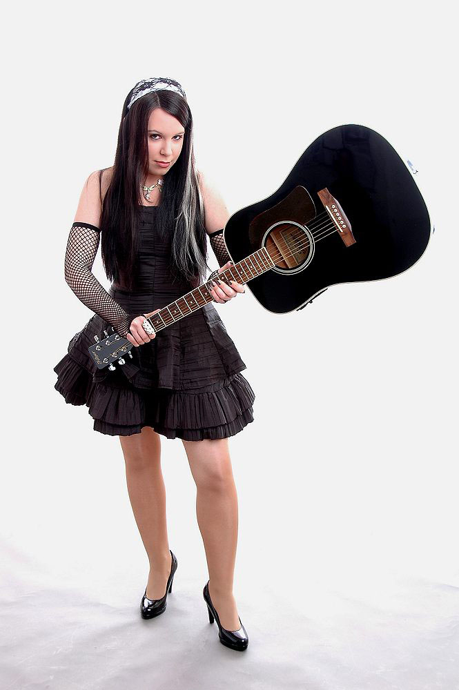 das Mädchen mit der Gitarre