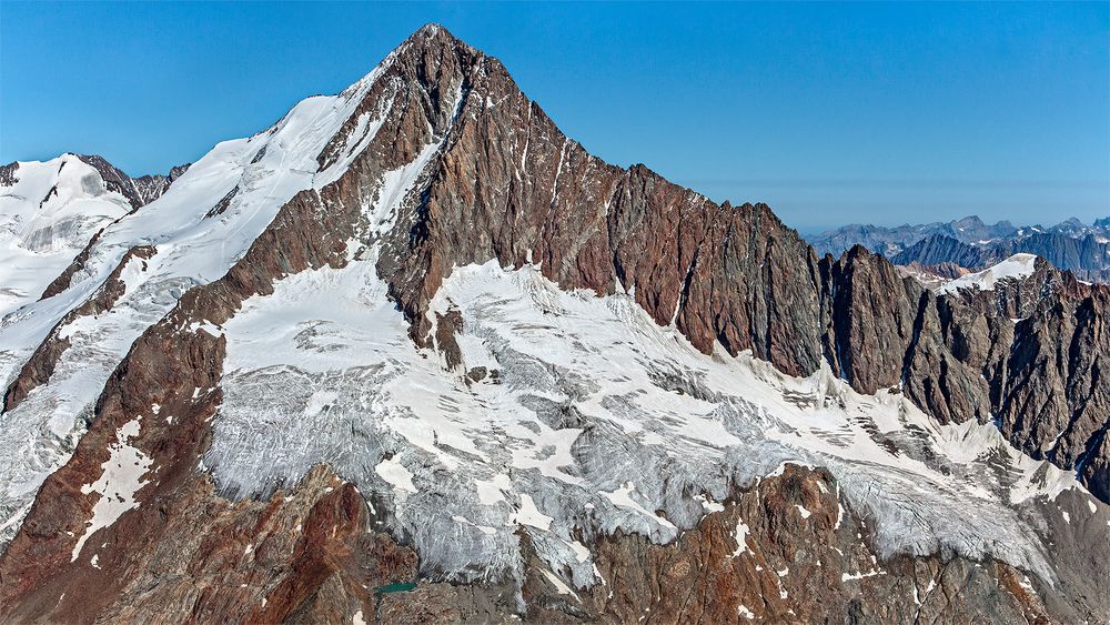 Das majestätische FIN(SC)TERAARHORN - Top of Bernese Alps