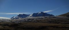 Das Massiv von Fischt und Astehn im ersten Schnee