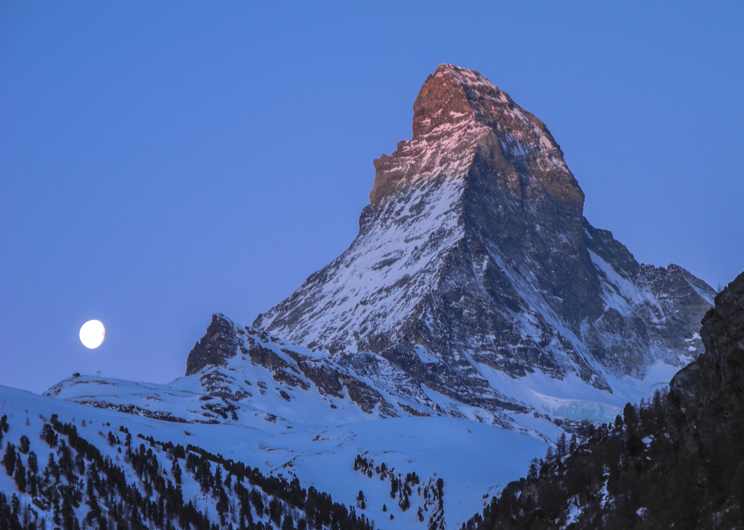 Das Matterhorn bei Nacht