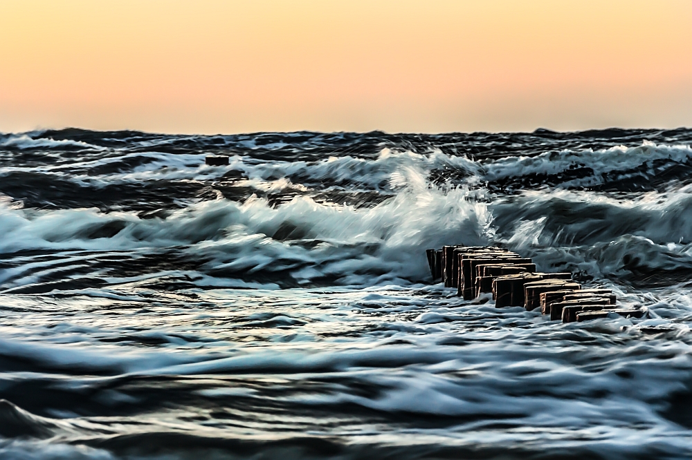 Das Meer aufgewühlt