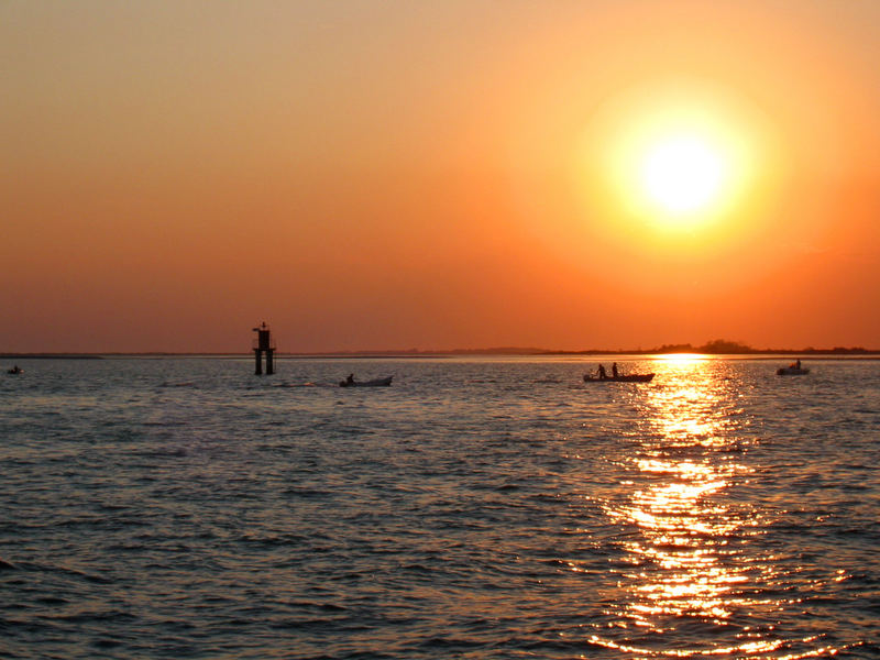 Das Meer beim Sonnenuntergang ...