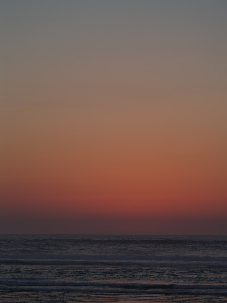 Das Meer, der Himmel und das Flugzeug