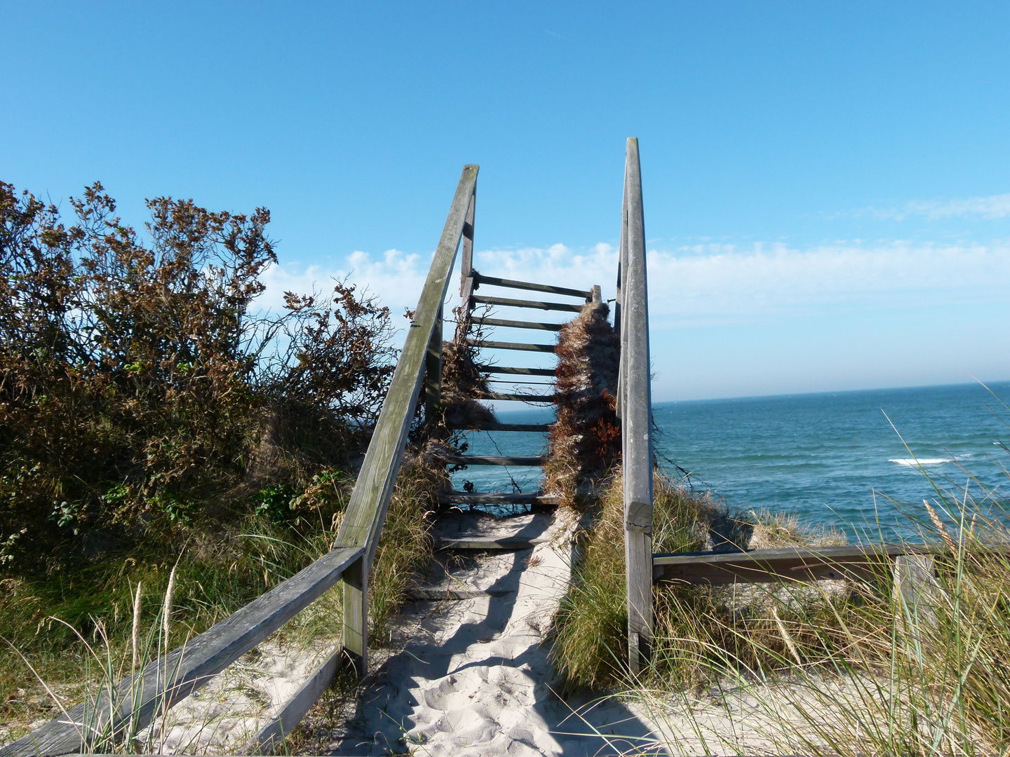 Das Meer hat sich das Land geholt .