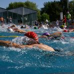 das nenn ich schwimmstil ....