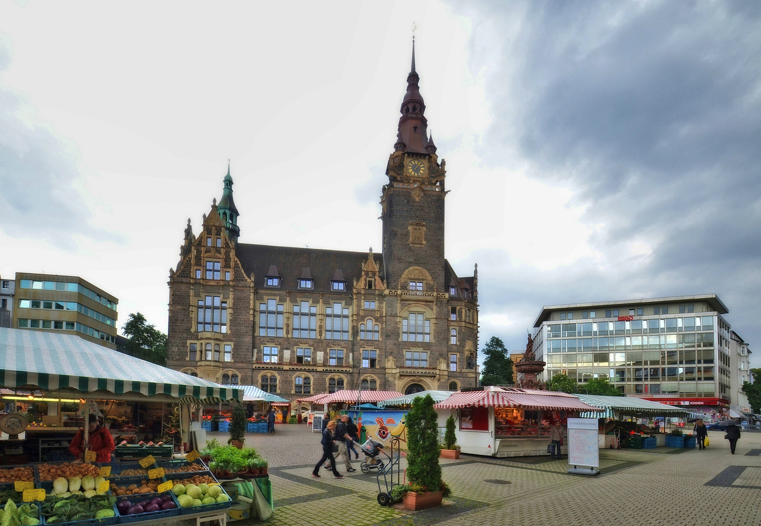 Das neue Elberfelder Rathaus