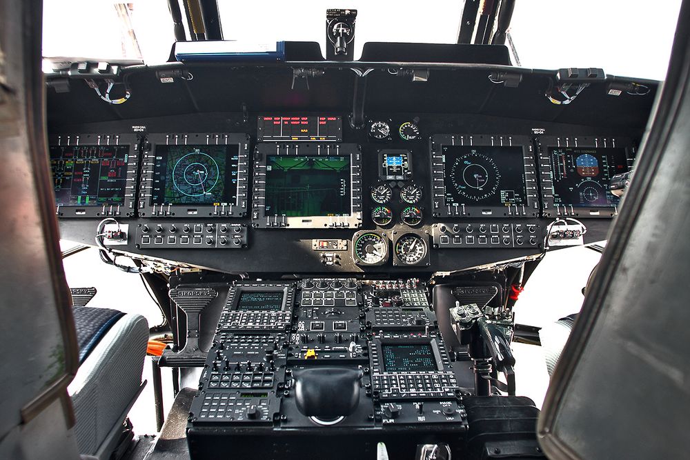 Das neue Glas-Cockpit der CH 53