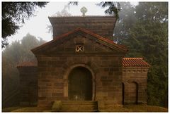 DAS NEUE MAUSOLEUM