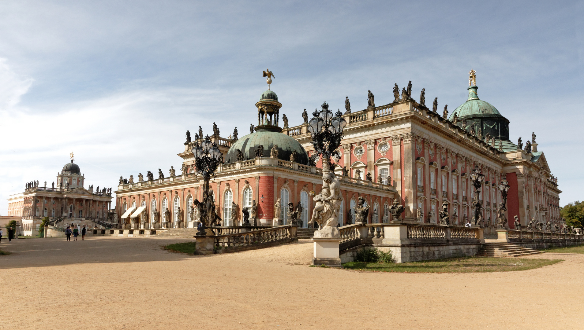 Das Neue Palais im Park von Schloss Sanssouci