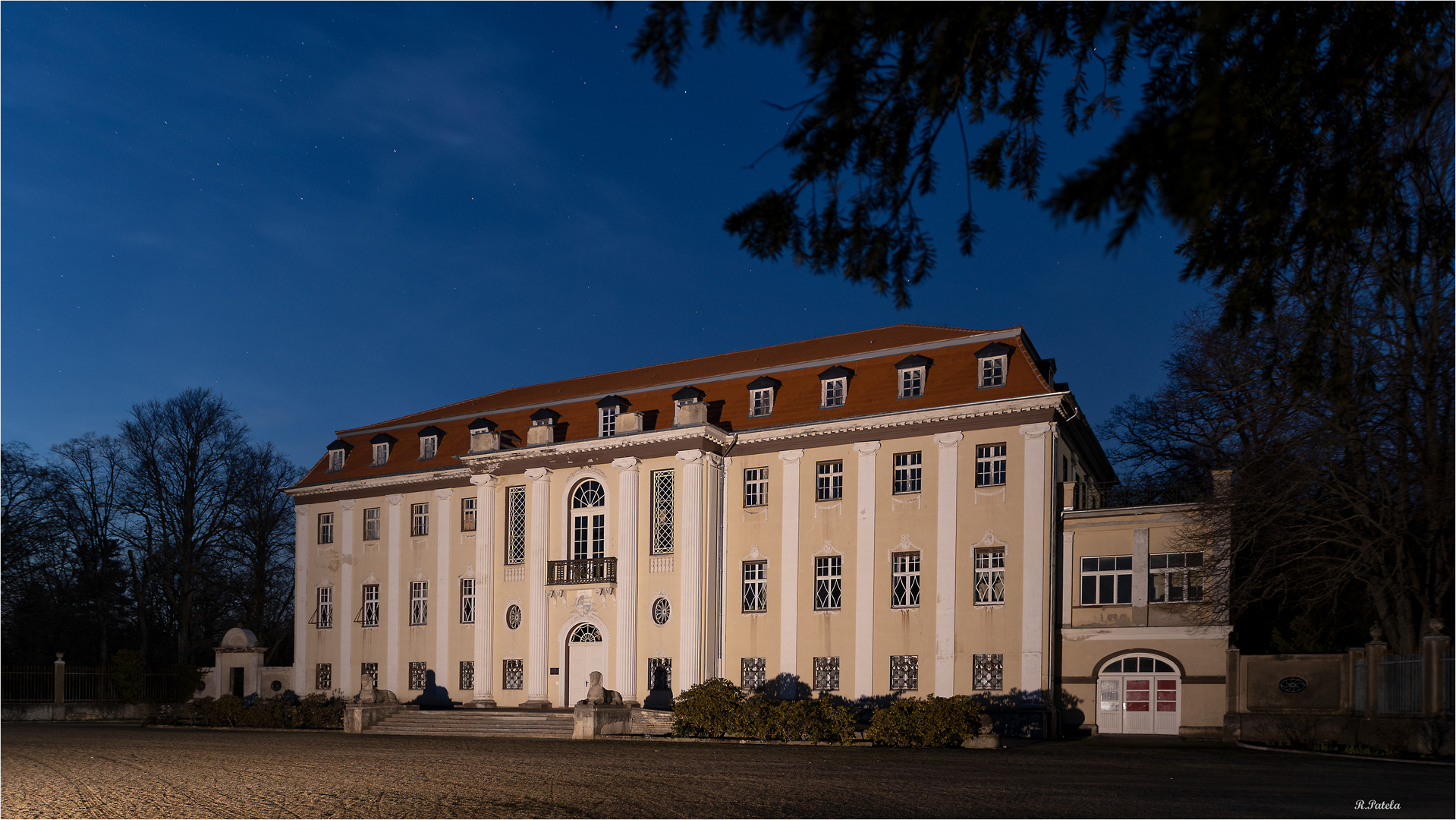 Das Neue Schloss...