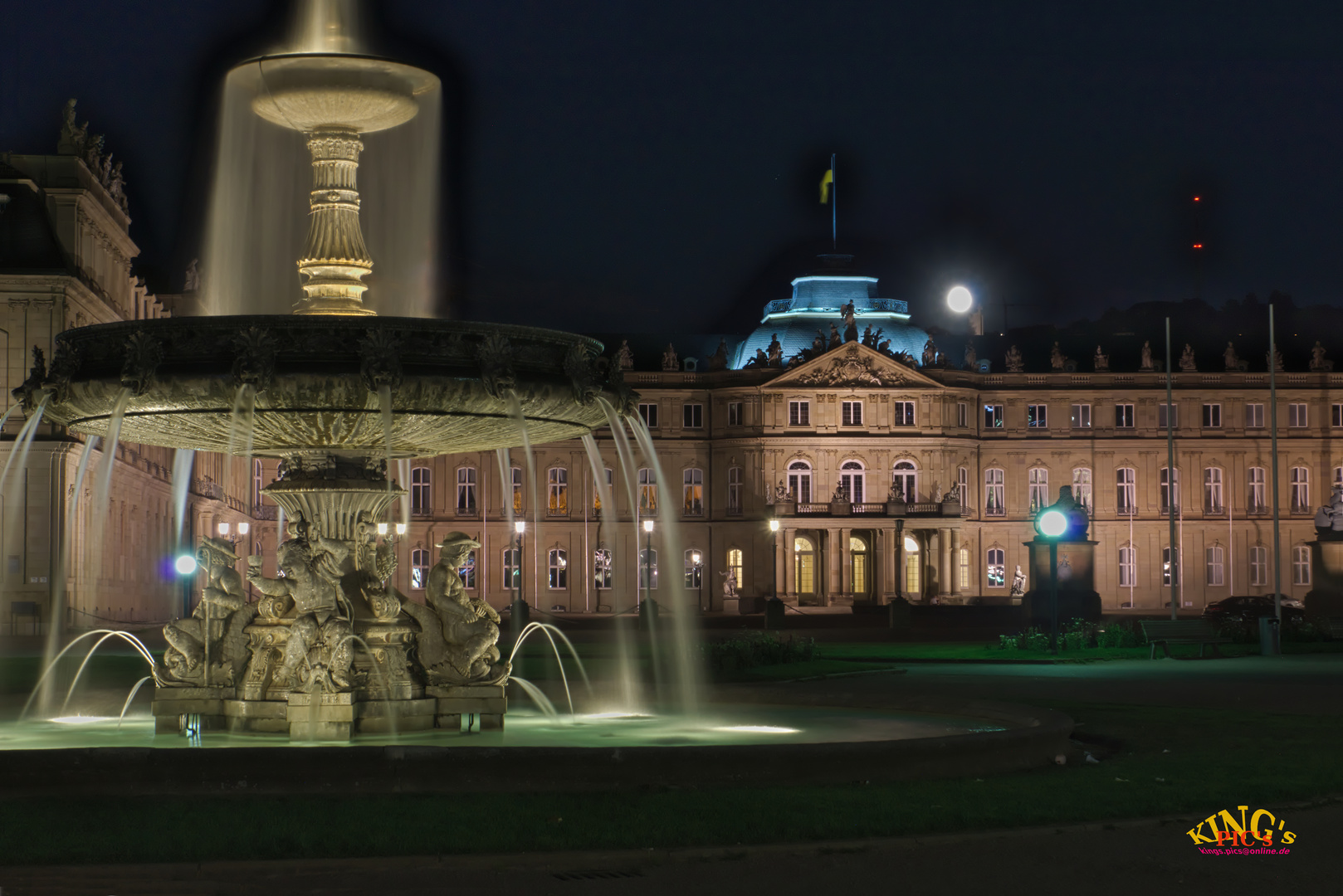 Das neue Schloß in Stuttgart jetzt gerade