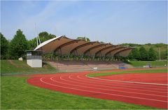 das neue Tribünendach