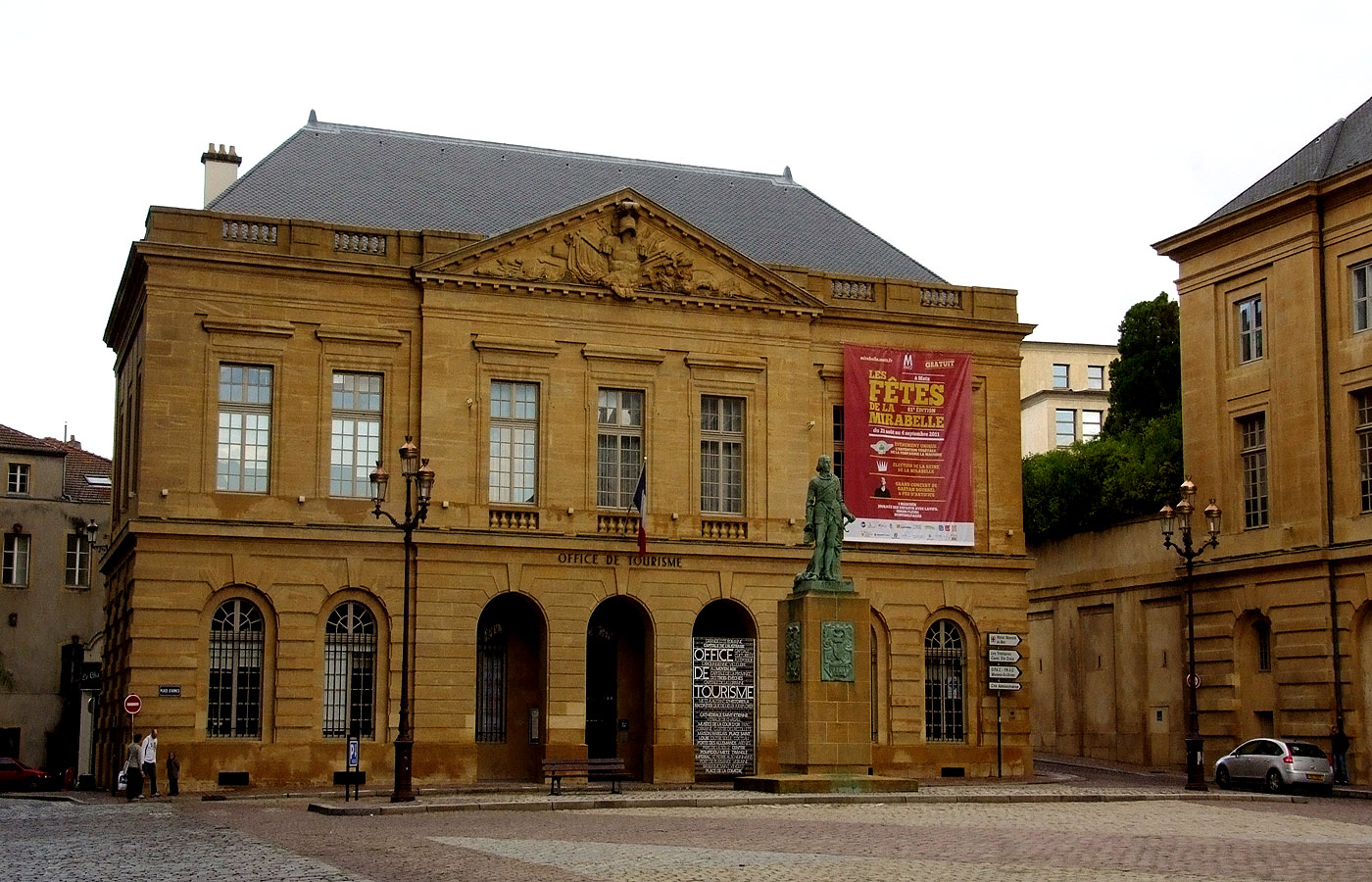 Das "Office de Tourisme" in Metz ...