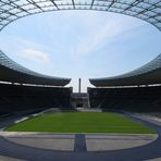 Das Olympiastadion Berlins ...