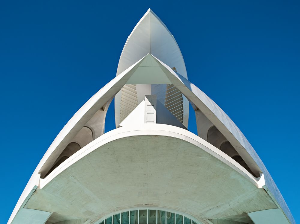 DAS OPERNHAUS Foto & Bild | urban, spanien, architektur Bilder auf