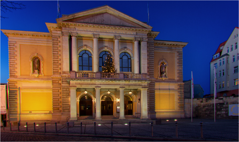 Das Opernhaus