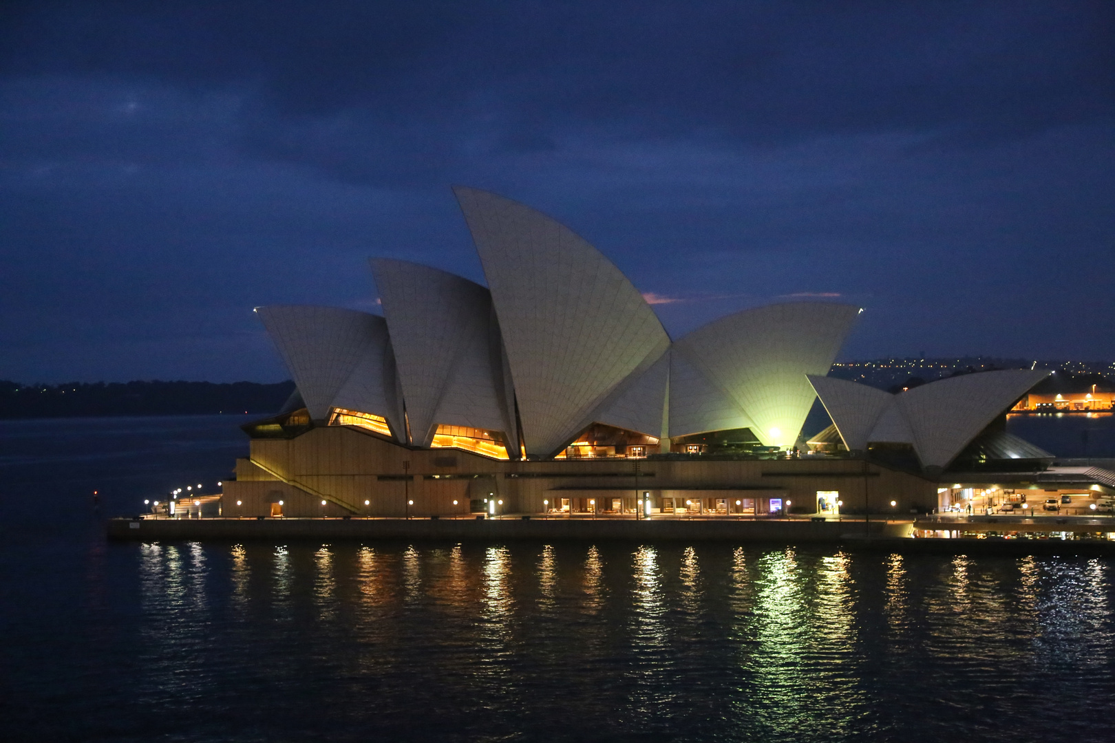 Das Opernhaus Sydney in der Morgendämmerung