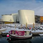 Das Ozeaneum auf der Stralsunder Hafeninsel... 