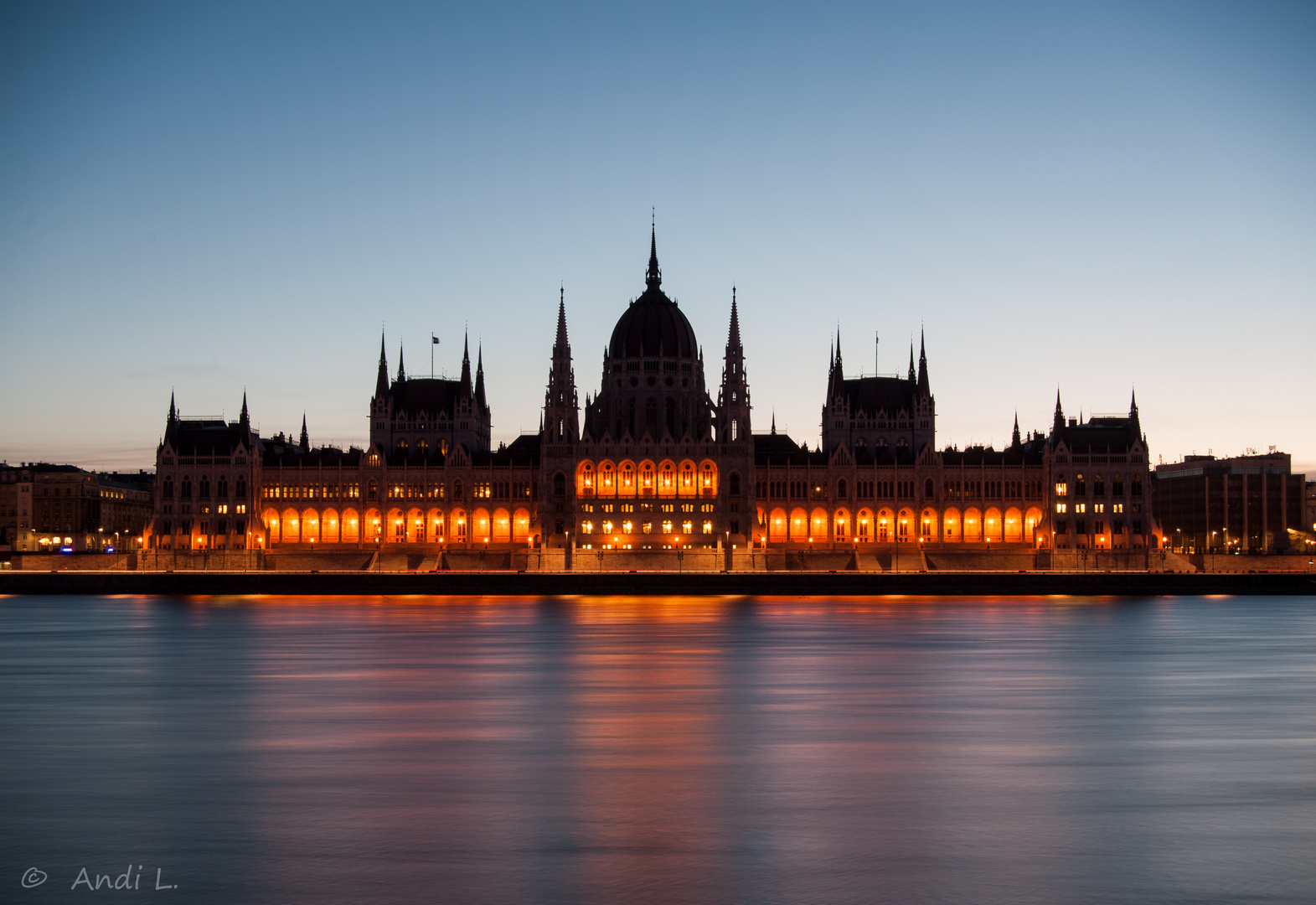 Das Parlament am Morgen