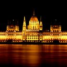 Das Parlament by night