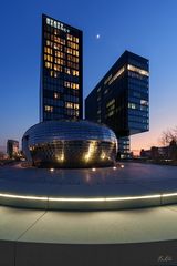 Das Pebble's vor dem Hyatt