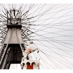 das Pferd vor dem Riesenrad