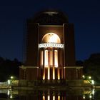 Das Planetarium bei Nacht