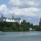 Das Plöner Schloss & Kirchturm der Nikolaikirche