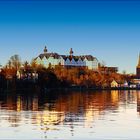 Das Plöner Schloss von der Sonne angestrahlt...