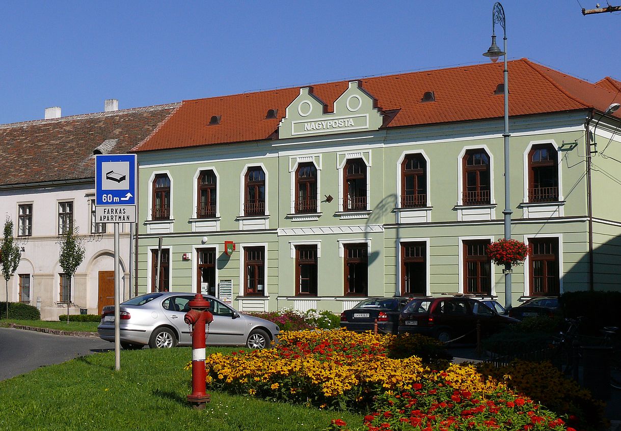 Das Postamt von Sarvar/Ungarn