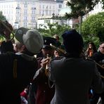 Das Pullup Orchestra vor der Karlskirche (3)