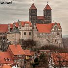 Das Quedlinburger Schloss vom Münzenberg aus.