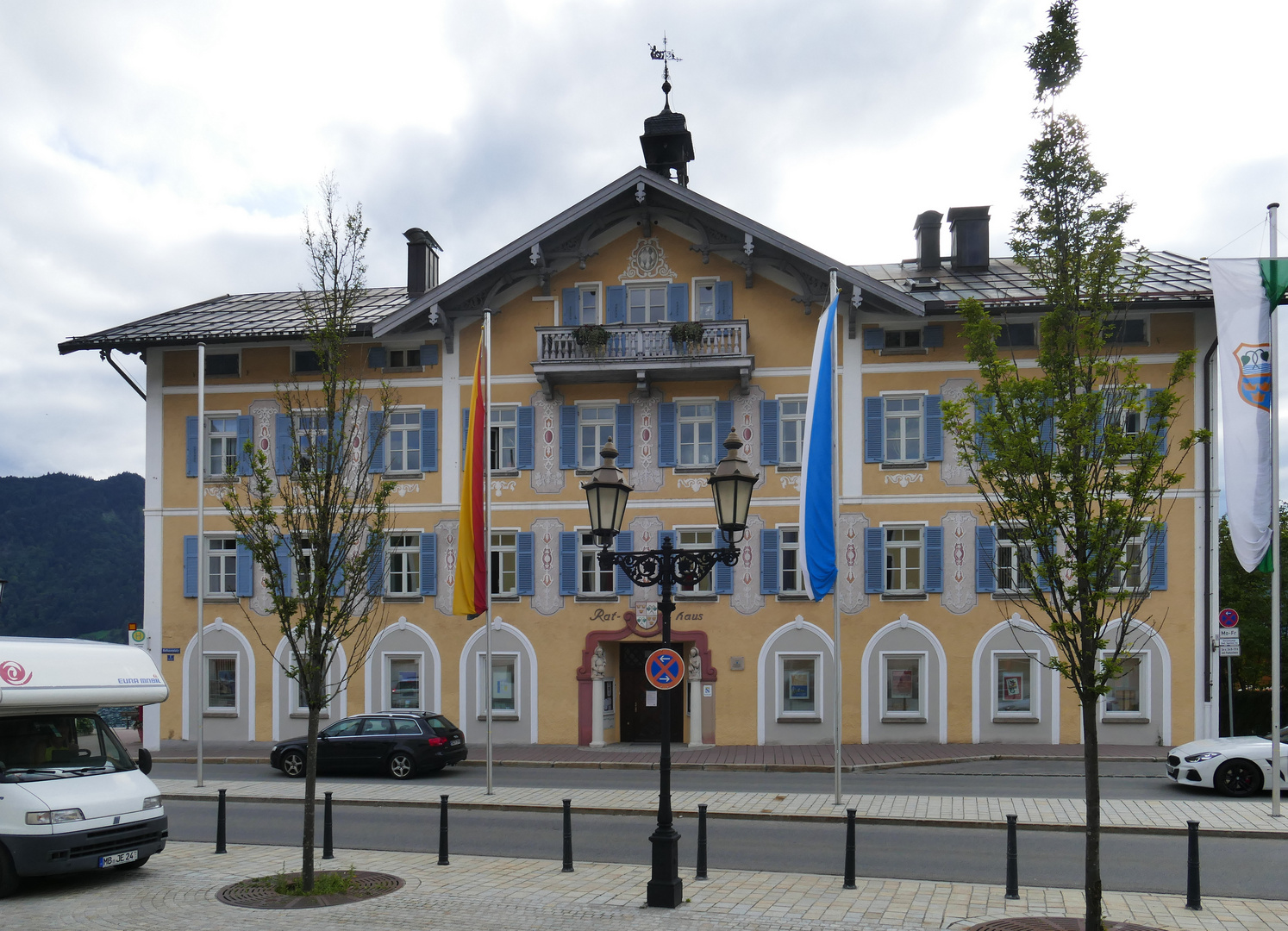 ...das Rathaus in Tegernsee...